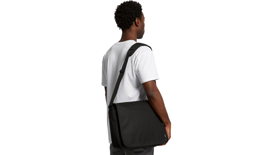 RECYCLED MESSENGER BAG Thumbnail